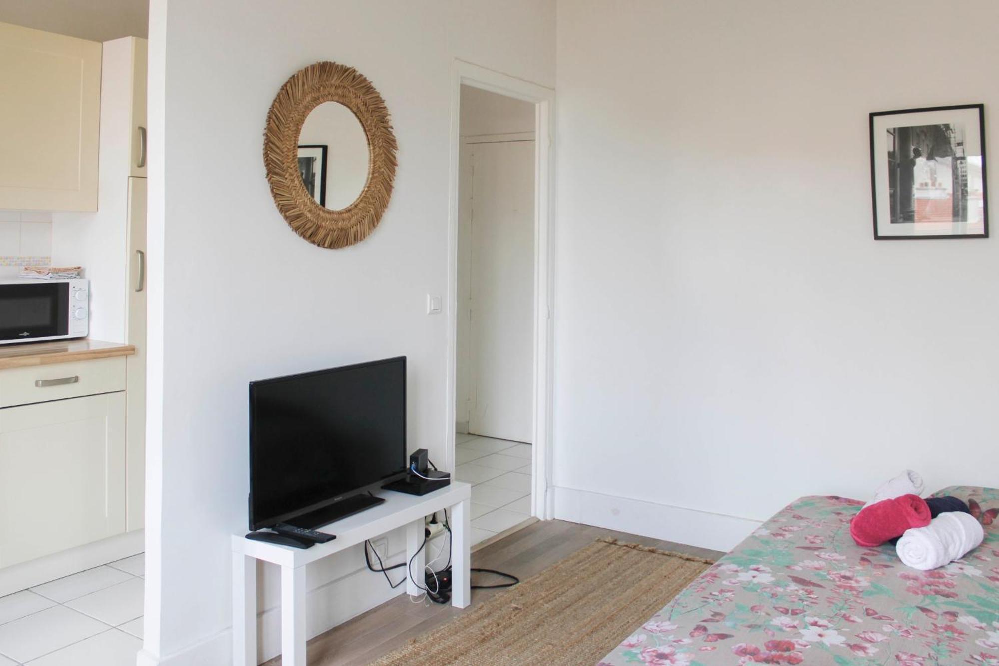 Cozy Apartment At The Gates Of Paris Le Pre-Saint-Gervais Luaran gambar